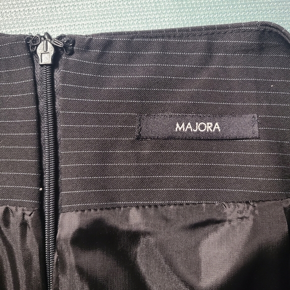 Pencil Skirt Classic Knee Length Black Pinstripe - Picture 6 of 14